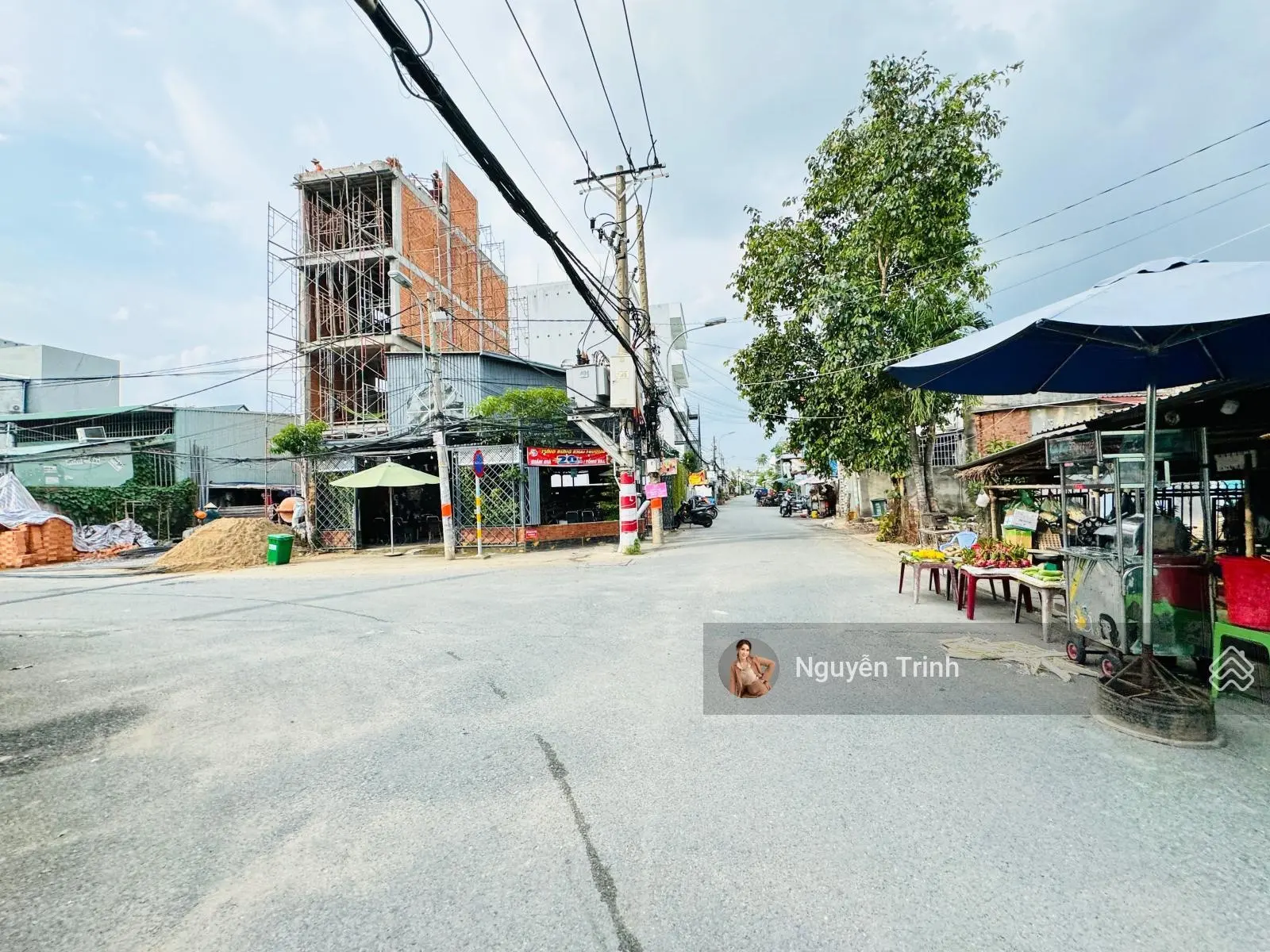 Bán gấp nhà biệt thự gỗ có view hồ, cây cảnh thoáng mát ngay MT Vành Đai, ngang 10m, Hơn 50Tr/m2