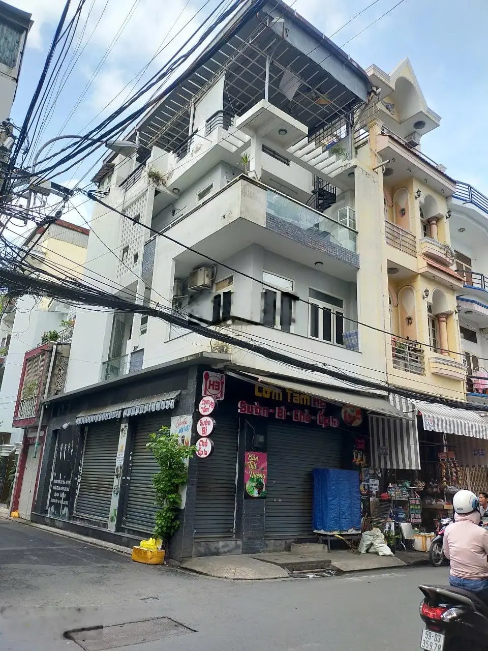 Chỉ 6,9 tỷ - Nhà 3 tầng DT 4x14.3m NH4,5m đường ô tô tránh 6m Metro Công Hòa Trường Chinh P13 QTB