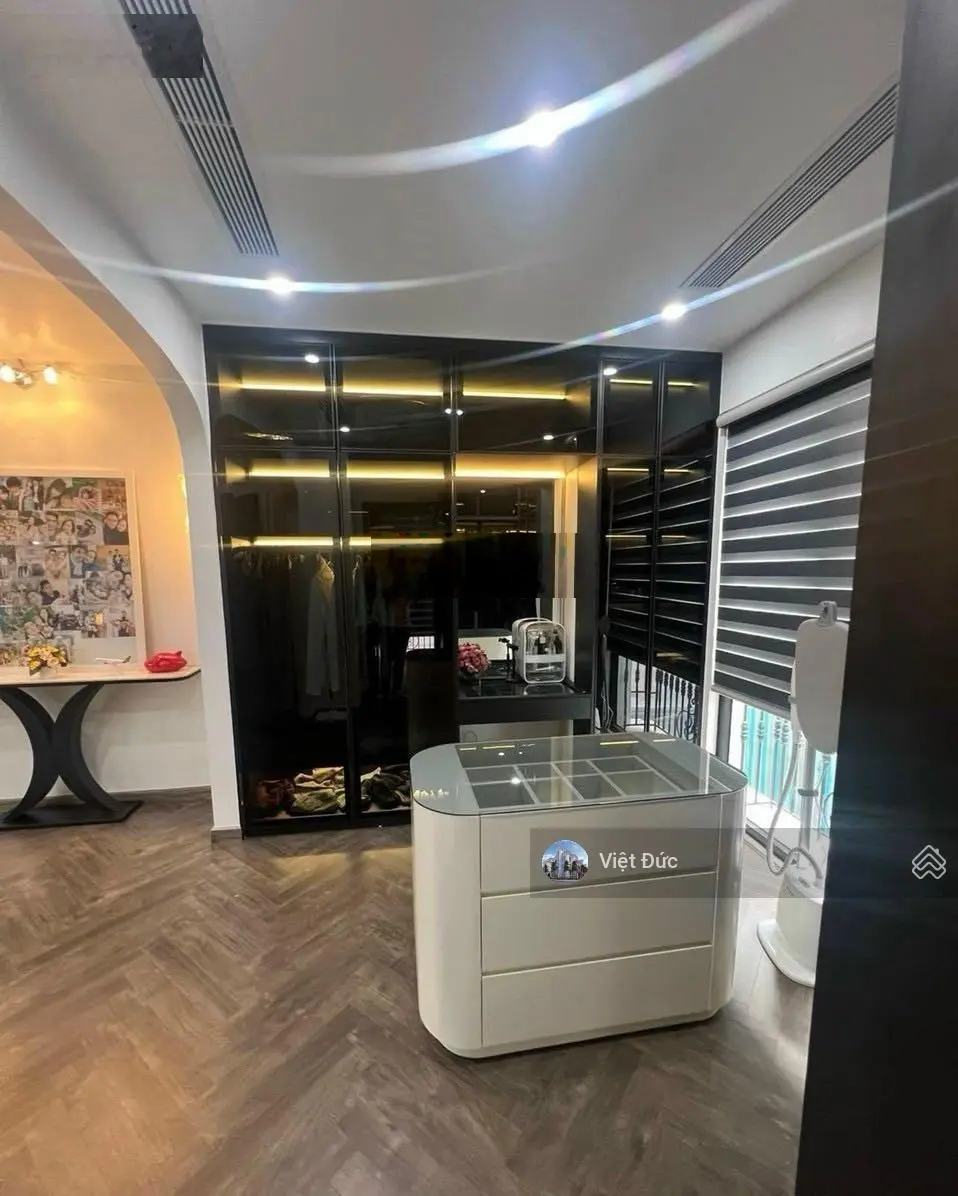 Em cần bán biệt thự song lập San Hô. Đã hoàn thiện chỉ việc xách vali vào ở. 0941 851 ***