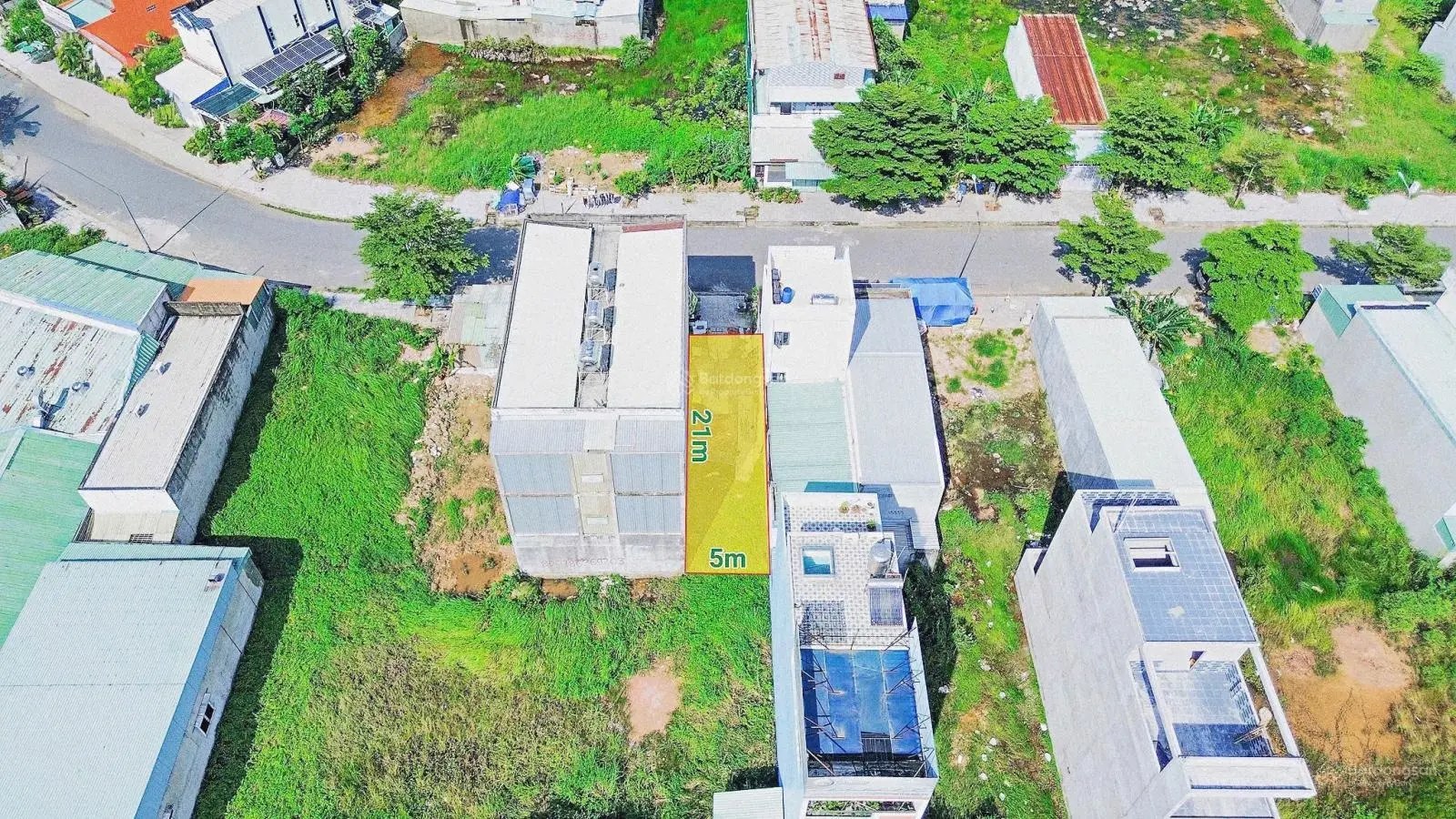 Bán đất chính chủ lô đất 105m2 vị trí nằm gần trường học và TTTM bệnh viện