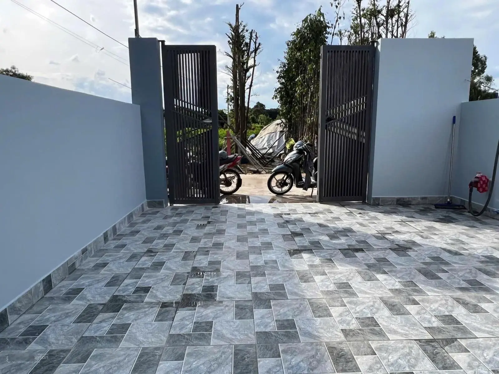 ĐỒNG NAI TRẢNG BOM NHÀ MỚI SỔ THỔ CƯ 100m2 /5x20m chỉ 1,4 tỷ vô ở ngay