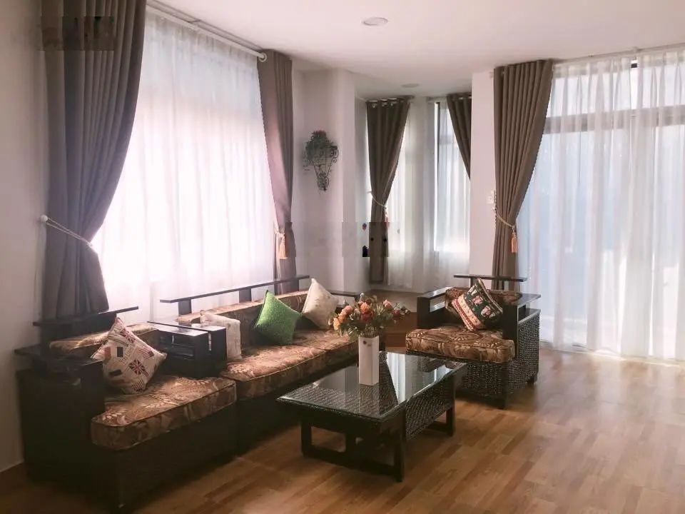 Chính chủ bán toà khách sạn Núi Thành 7 tầng 15 phòng thu nhập ổn định trăm triệu mỗi tháng