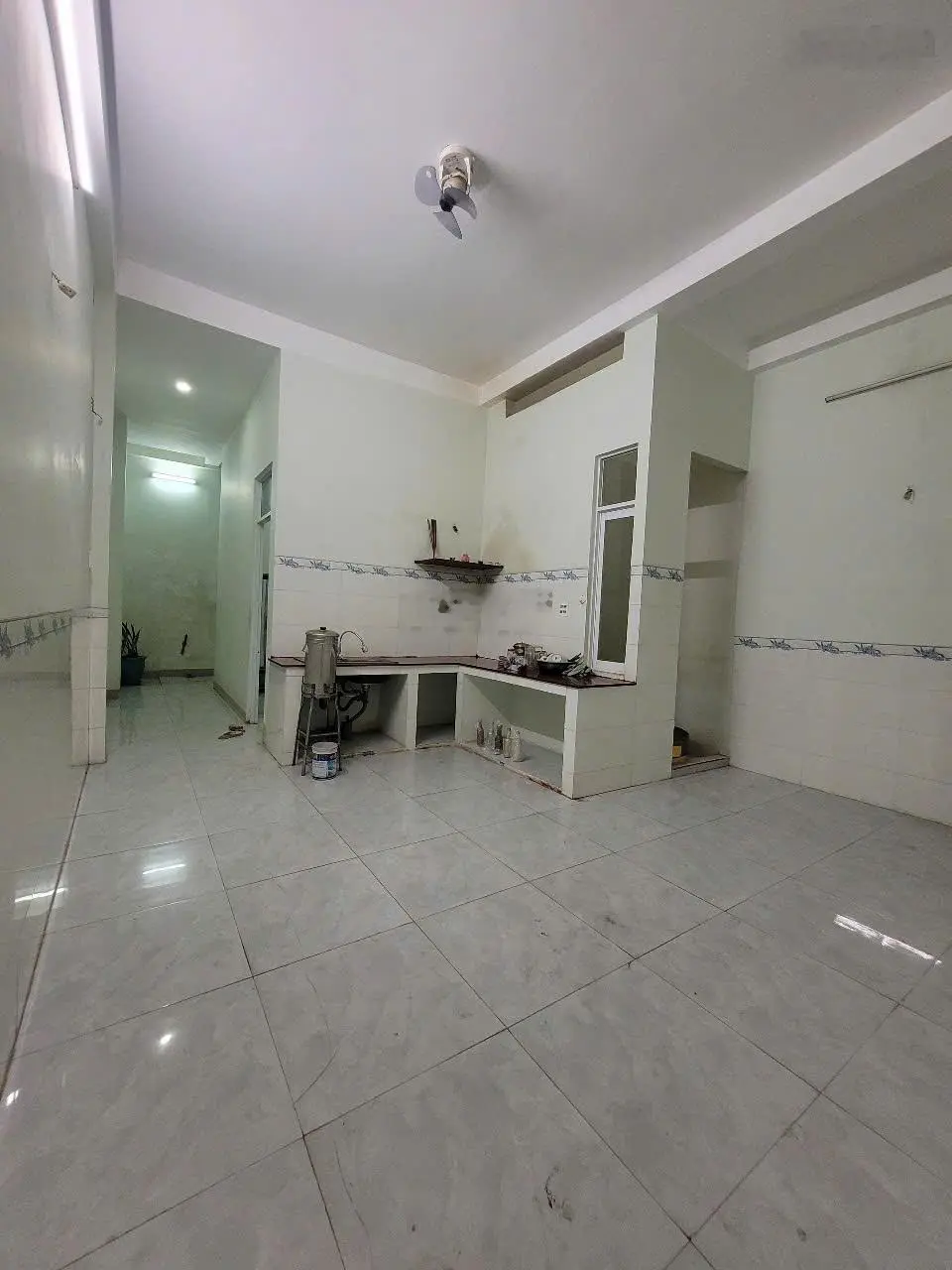 Bán nhà riêng 302 Bà Triệu, 9.8 tỷ, 125m2, 4PN, gần Vincom, chỉ 78tr/m2