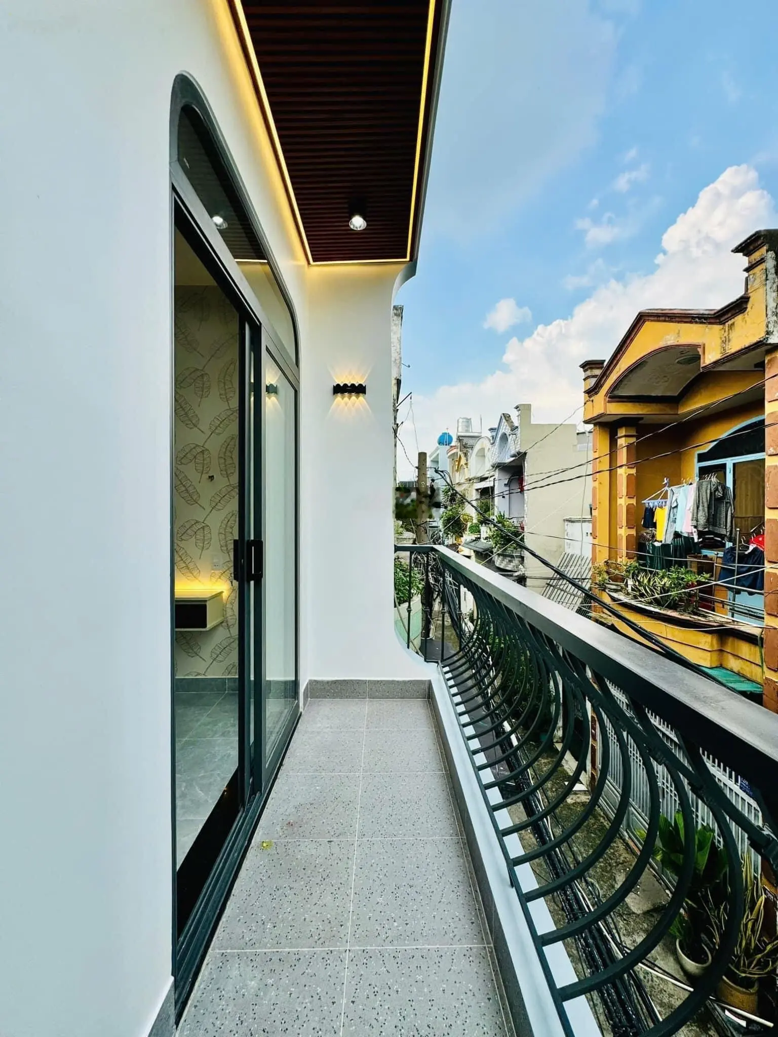 Hàng hiếm nhà hẻm xe hơi Đào Duy Anh- P9 - Phú Nhuận,1T1L 69m2, giá chỉ 3.4tỷ sẵn nội thất như hình