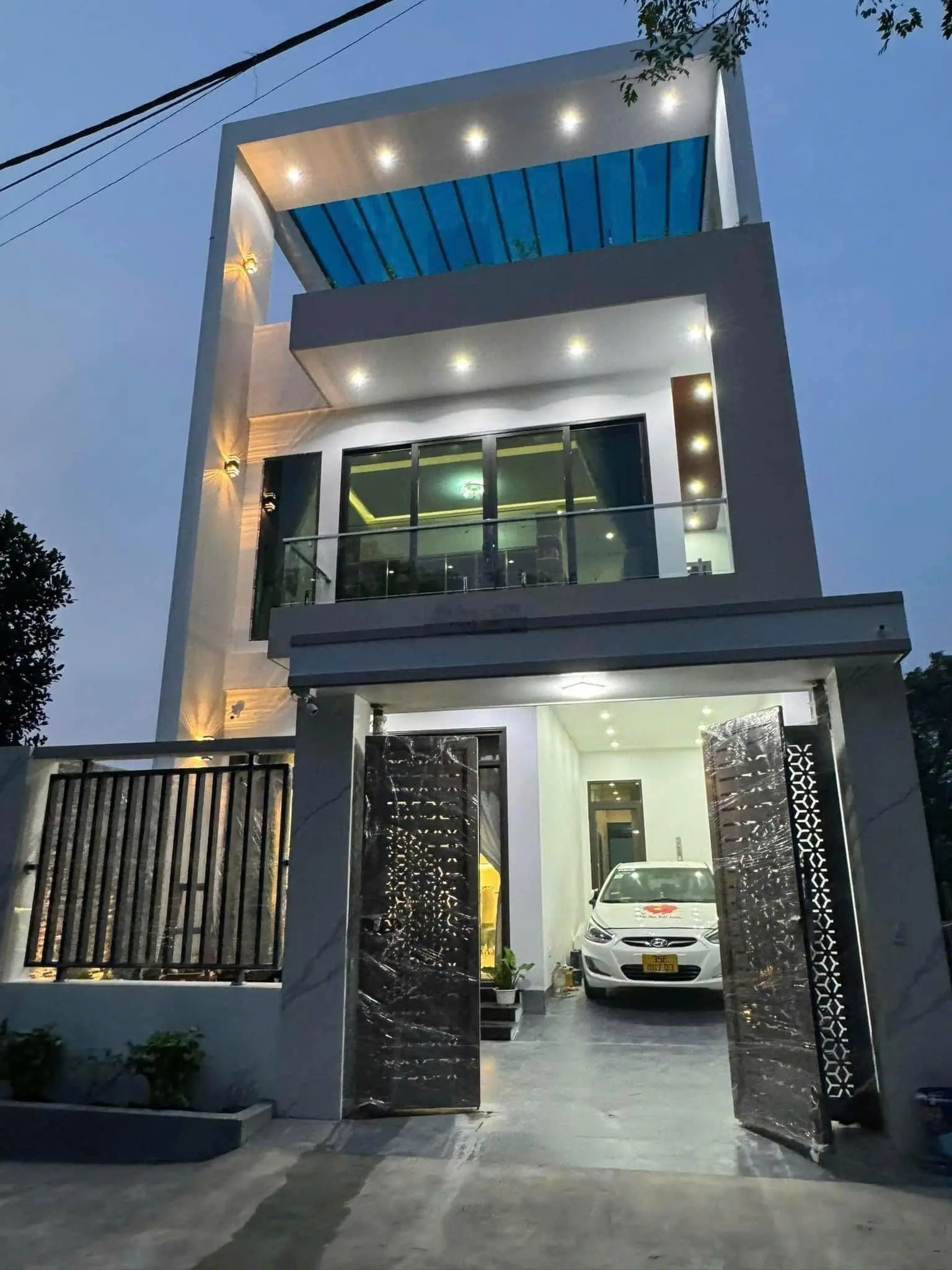 Kẹt tiền, chính chủ bán gấp nhà ngay Đ. Võ Văn Kiệt gần GO An Lạc - 70m2, SHR
