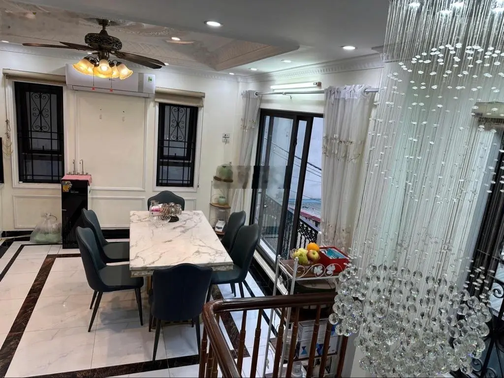 Bán Nhà Sài Đồng 36m2 mt7 xây 6Tầng.Gía Chào 7,48tỷ.nhà3 mặt thoáng, gần chợ,trường, hồ điều hòa..