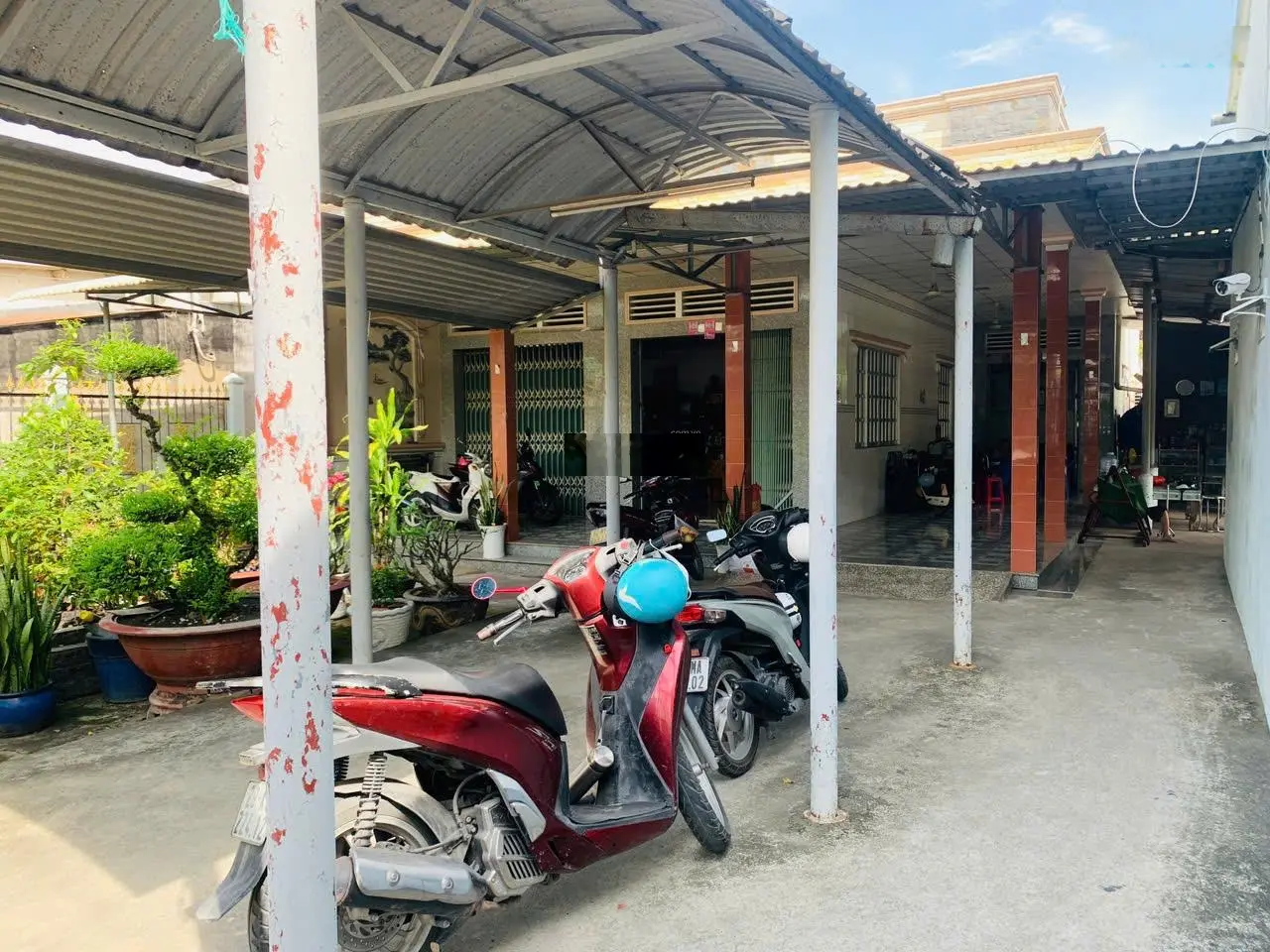 Bán gấp nhà Mặt tiền 591m2 thổ cư, ngay Ngã Tư Gia Bảo lớn nhất Cần Giuộc, Giá rẻ bất ngờ