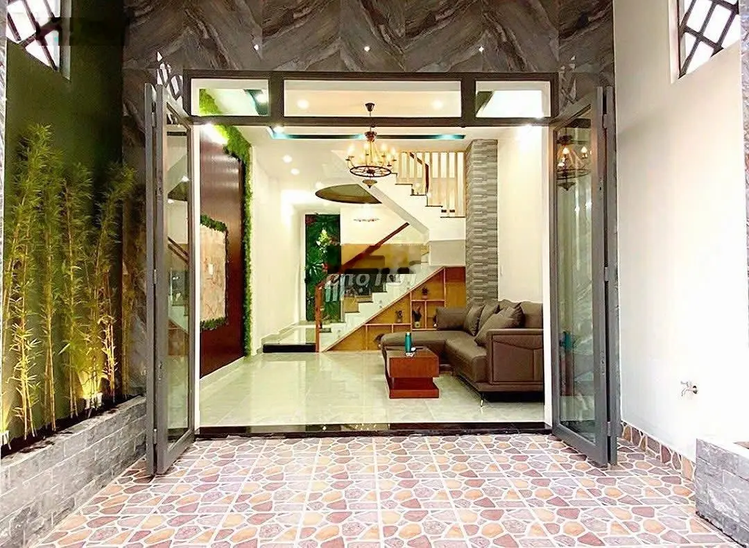 Bán nhà ngay KDC Cảng Phú Hữu DT 70m2 nằm ngay chợ Phố Đông SHR cách đường Nguyễn Thị Tư chỉ 70m