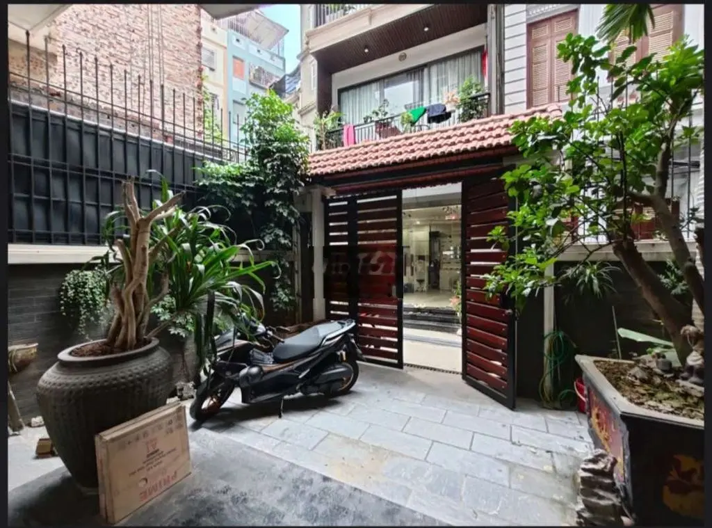 Bán nhà Khương Trung diện tích 108m, 4tầng full nội thất