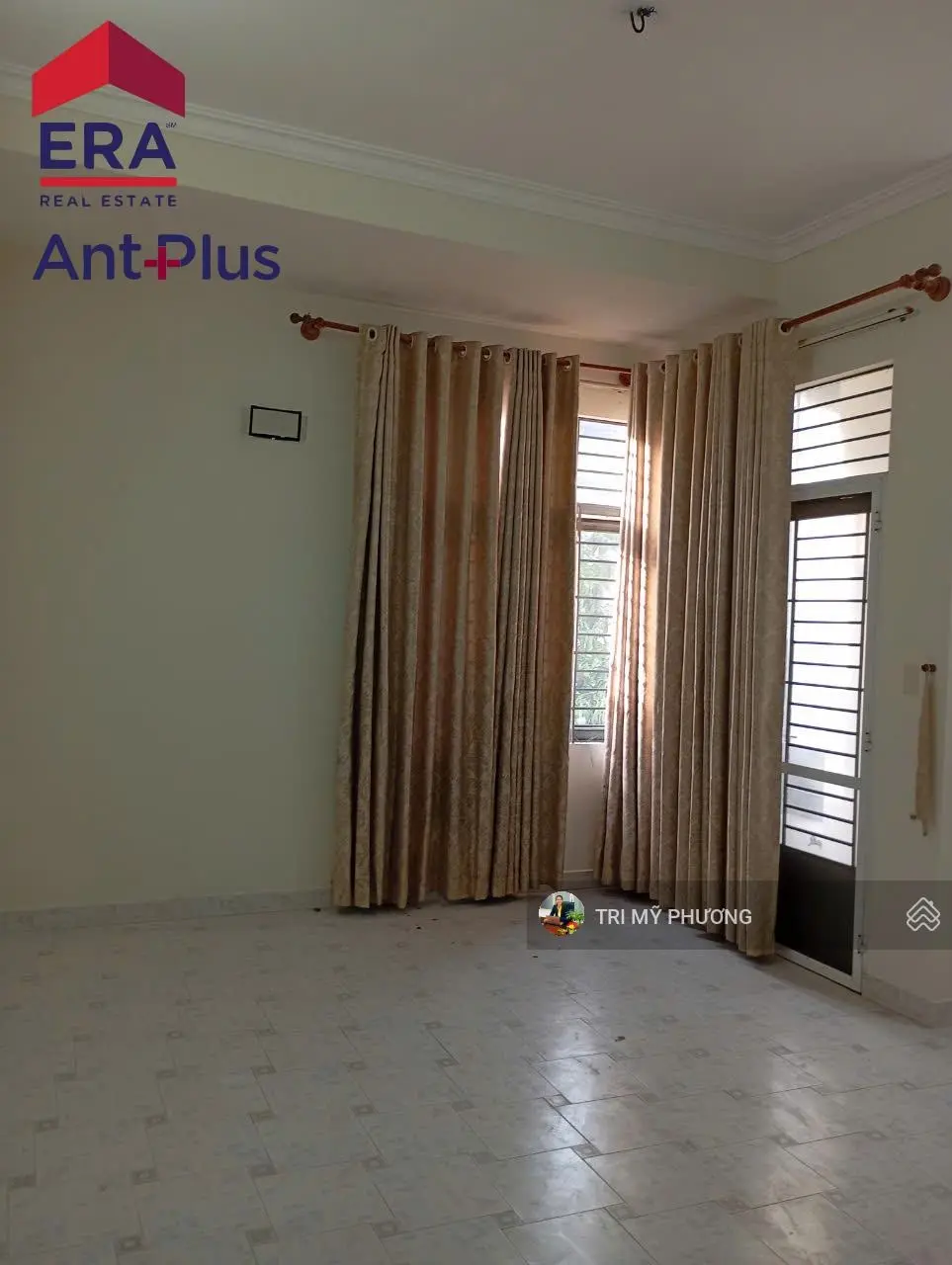 Bán nhanh căn nhà riêng đường Nguyễn Văn Hưởng, Thảo Điền, Quận 2 - đối diện trường Quốc tế BIS