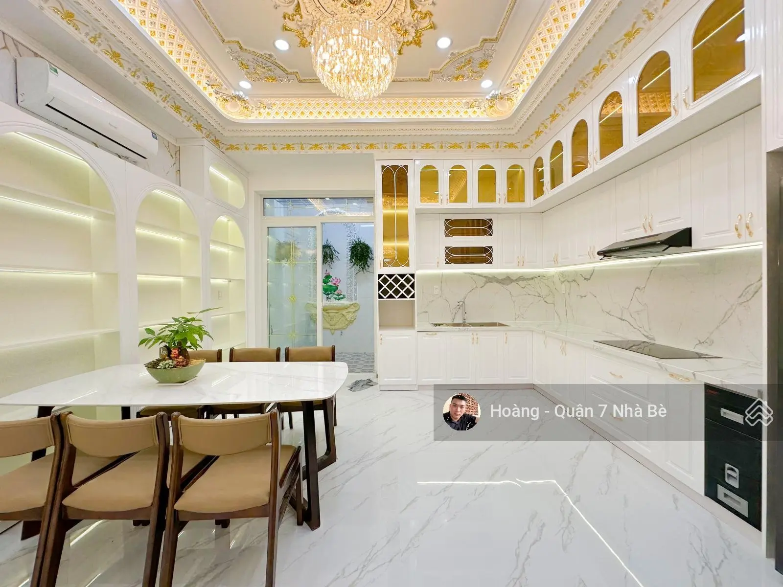 Nhà Tân Cổ Điển Vừa Mới Hoàn Thiện Huỳnh Tấn Phát DT5x19.31m-1Trệt 2Lầu 4PN 5WC - Cách Q7 tầm 2,5Km