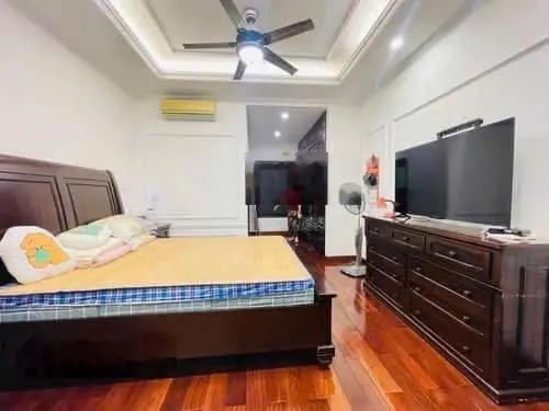 Bán nhà gần Hồ Tây, ô tô tránh, nhà rất đẹp 70m2 x 6 tầng thang máy, full nội thất sang xịn, hiếm!