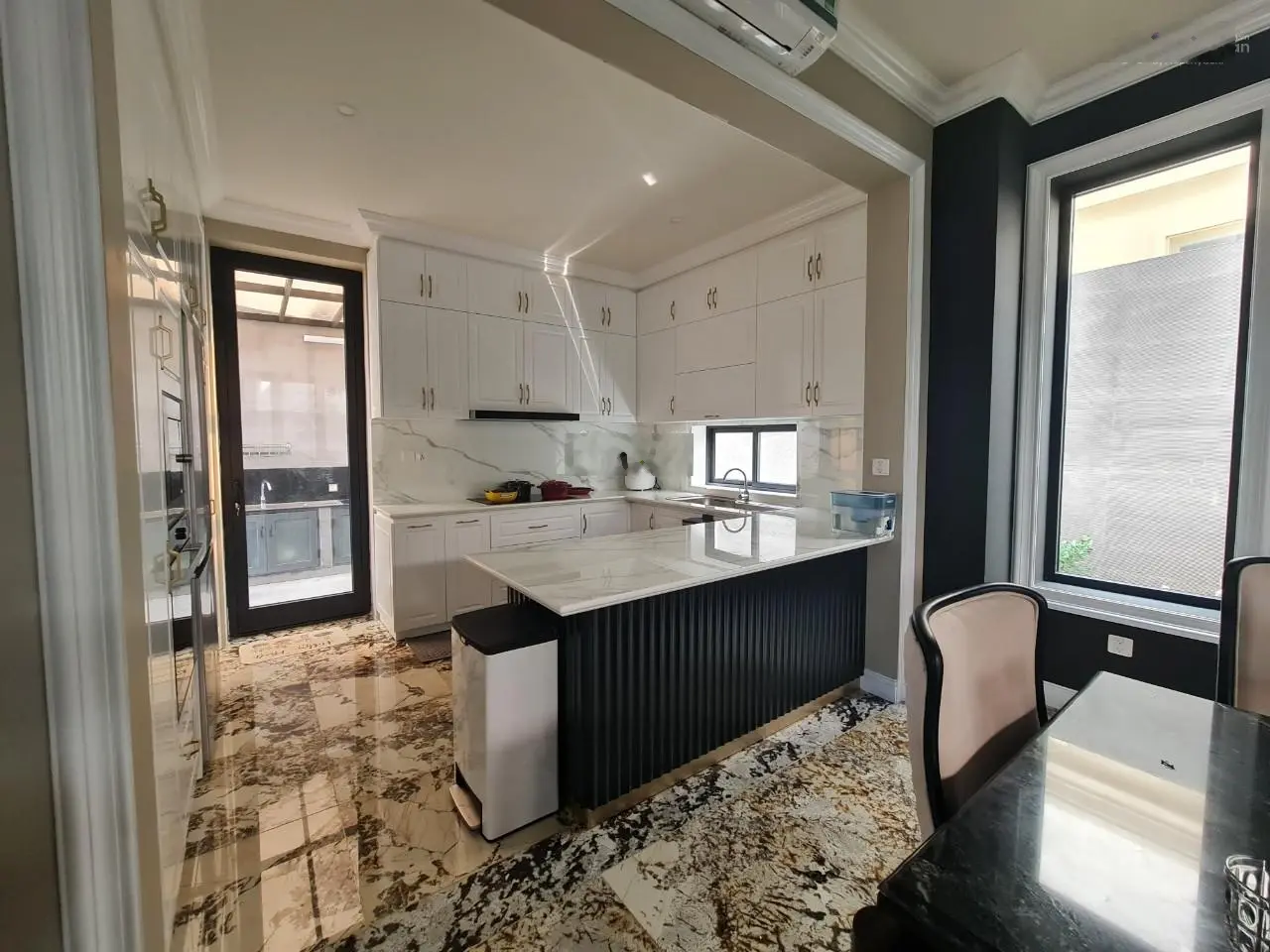 Linh bán biệt thự đơn lập vườn Liên Phường ngang 15m thiết kế cao cấp 5 sao 0902 514 ***