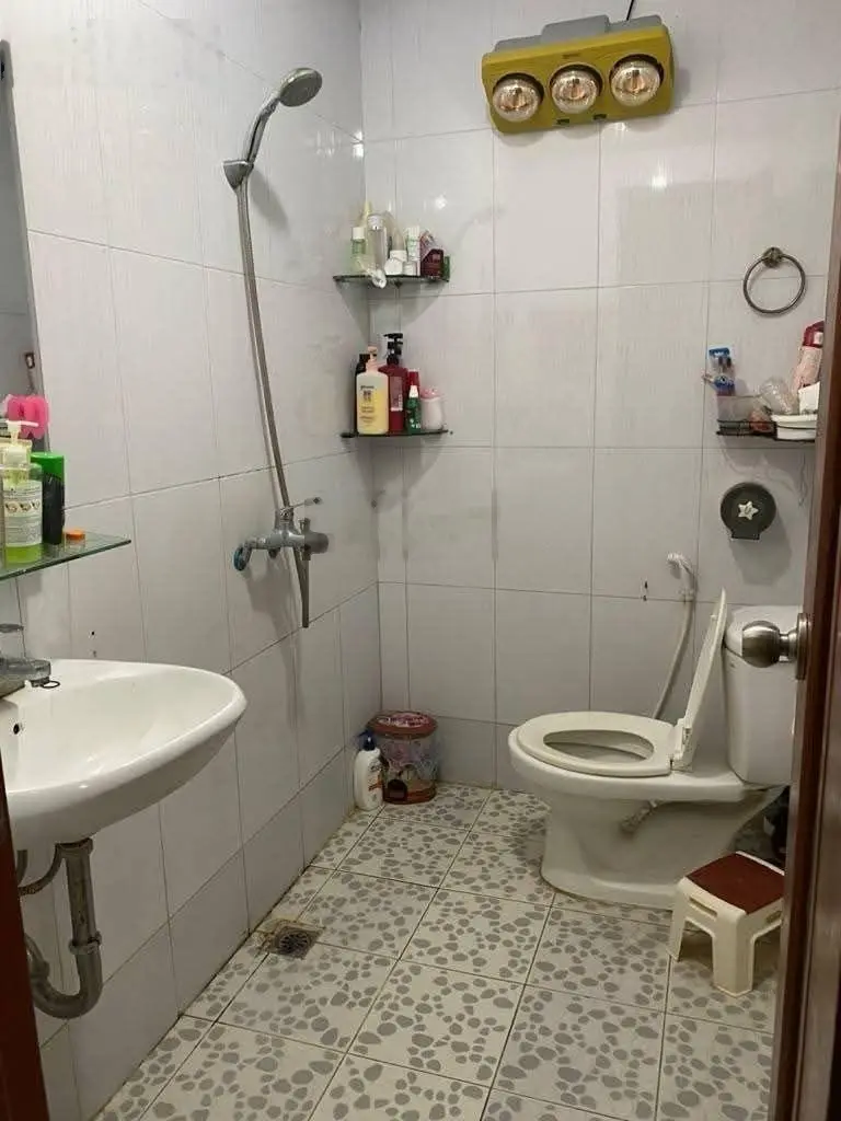 Bán nhà hoàng mai phố thúy lĩnh, 72m, mặt tiền 5m chỉ 76 triệu/m,nhỉnh 5 tỷ, sổ đỏ chính chủ