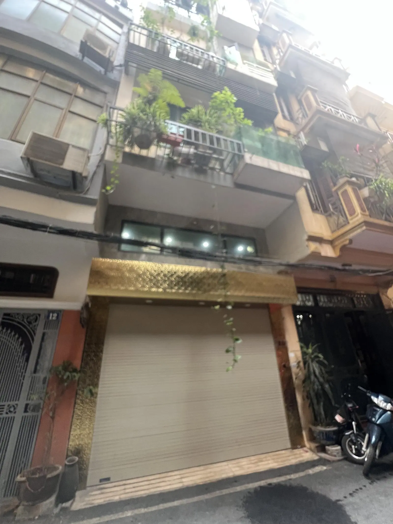 Pháo đài láng-ô tô đỗ cửa-ngõ thông kinh doanh-dt 45m-nhỉnh 10 tỷ-10m ra mp-nhà đẹp full nội thất