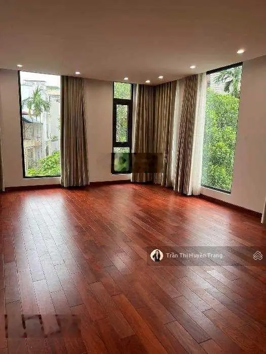 Tòa văn phòng đường Bưởi 68m2 8 tầng thang máy, lô góc, ô tô tránh, mặt tiền 8m, 20.5 tỷ 0973 355 ***
