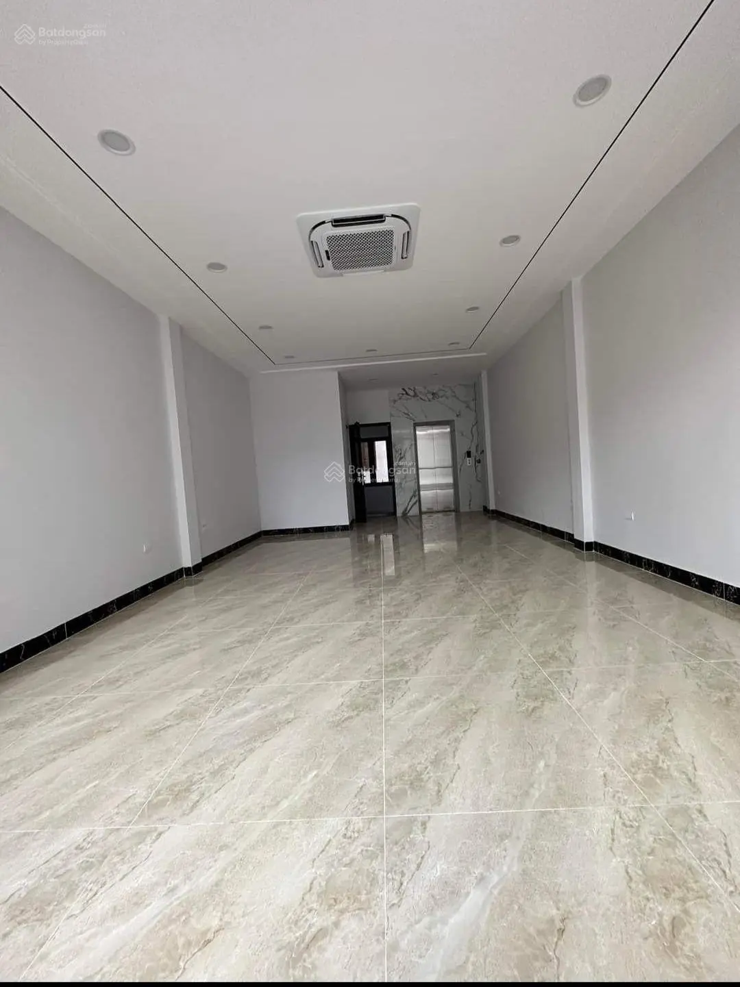 Chính chủ gửi bán nhà Nguyễn Thị Định diện tích 60m, 6tầng thang máy nhà mới koong