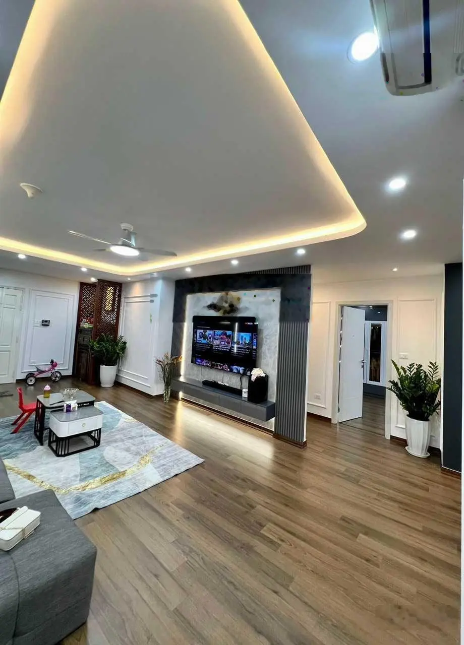 Em có quỹ căn 3PN hàng hiếm tại Hapulico Complex, Nội thất xịn, hướng Đông Nam - Tây Nam sổ lâu dài
