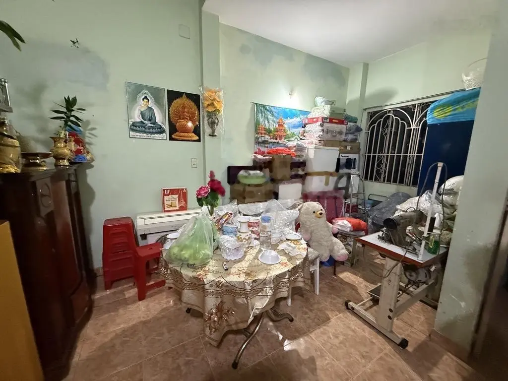 Bán gấp nhà riêng Lê Văn Quới, BTân, 52m2, 2 tầng đúc, hẻm xe hơi 5m, gần 4 xã, nhỉnh 5 tỷ.
