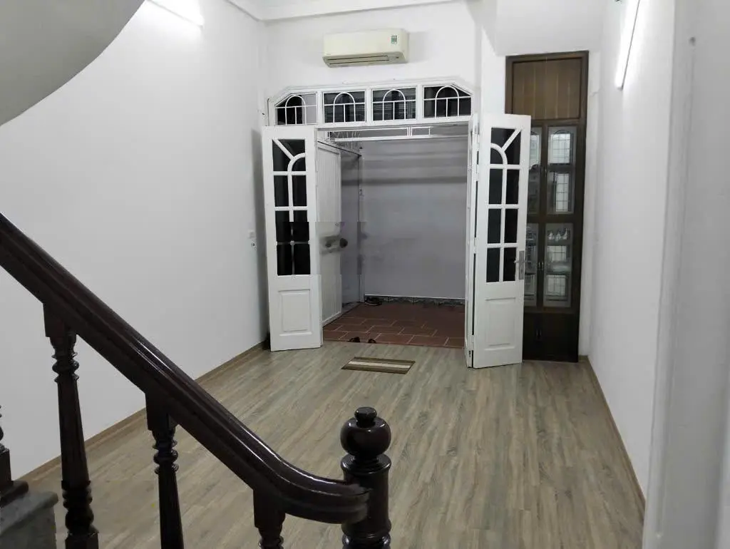 Cần sang tên chính chủ nhà tân ấp phúc xá đẹp hiếm có, khách về ở ngay.41m2 x 4 tầng.