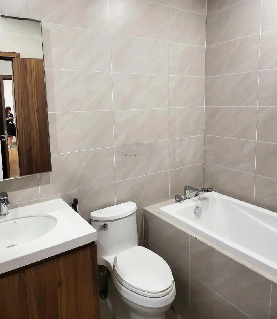 Em Huy cần bán nhanh căn hộ 3PN góc tầm view hướng thủy tuyệt mỹ view hồ độc nhất tại Hà Nội