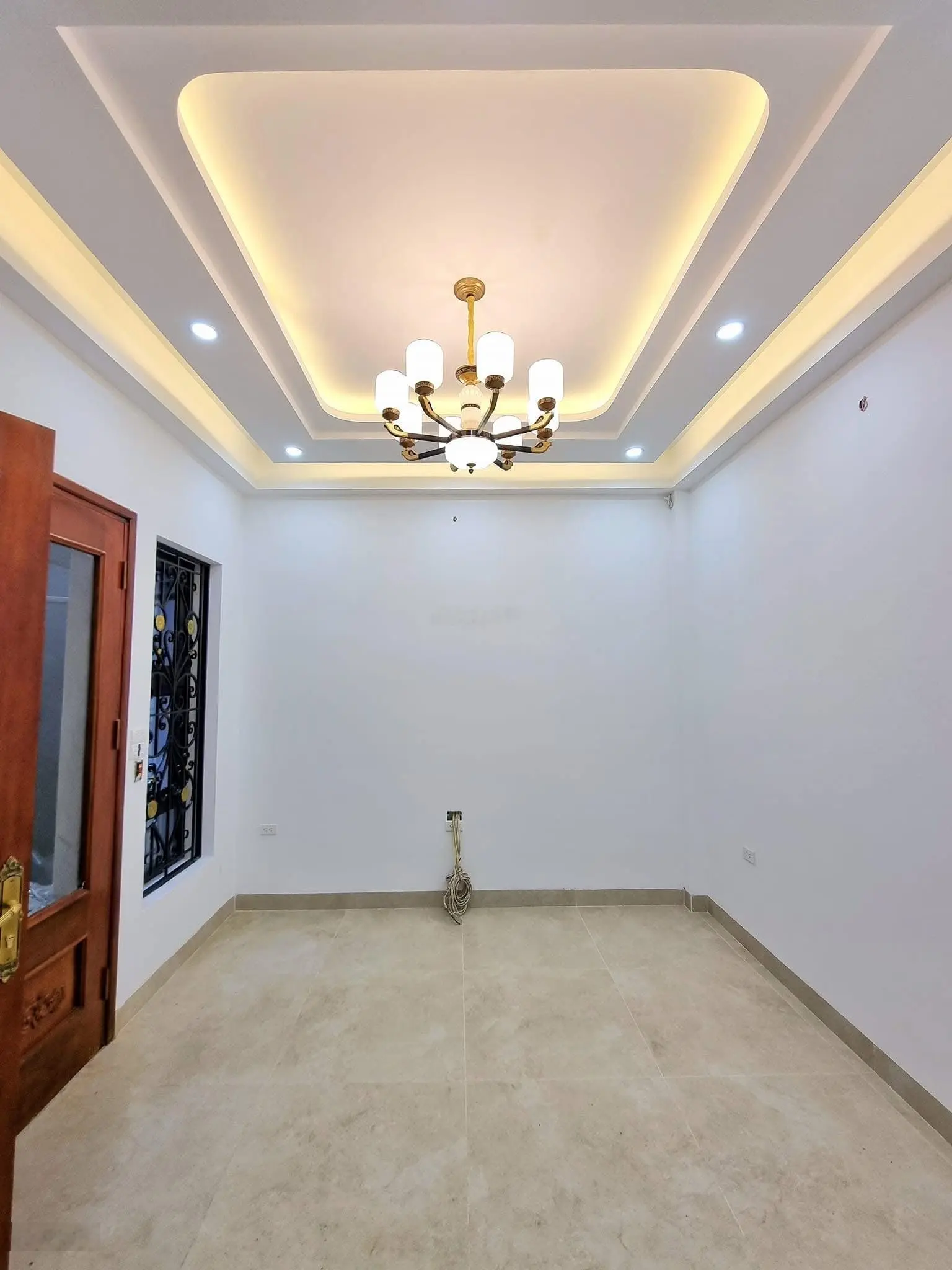 Chính chủ bán nhà xây mới 57 m2 x 6 tầng - 6 ngủ sổ đỏ phố Khâm Thiên nhỉnh 9 tỷ - ngõ ngắn - rộng
