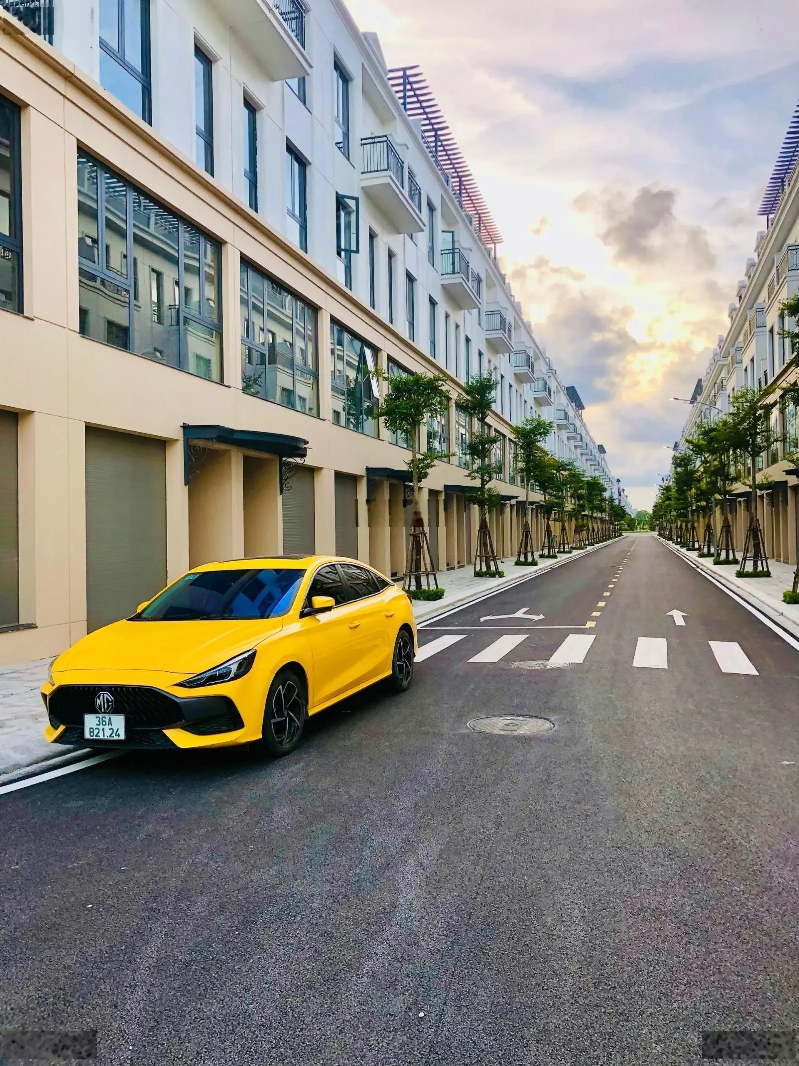 Bán nhà nguyên căn 5 tầng đối diện 300 căn chung cư hạng sang đang mở bán
