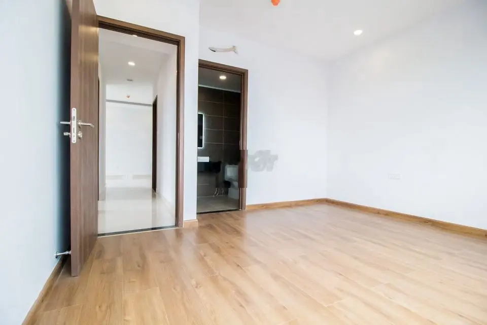cần bán căn hộ 2pn view sông SG,thanh toán 870tr dọn vào ở ngay