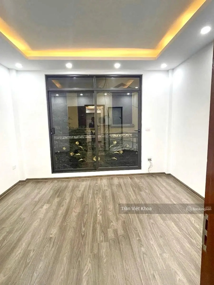 Nhà mới đẹp 5 tầng 42m2 - Ngô Quyền, Hà Đông - ô tô đỗ cổng - 8.35 tỷ