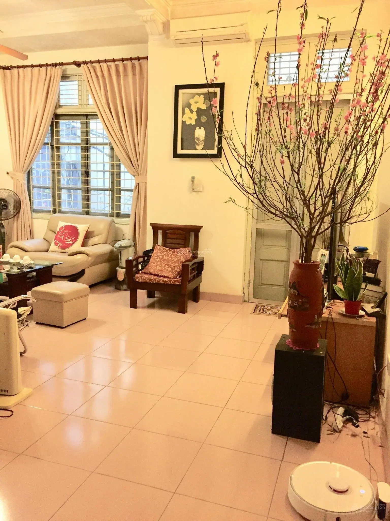 Chính chủ cần bán nhanh nhà 5 tầng khu phân lô Hội Nông Dân VN - Đông Quan - Quan Hoa - Cầu Giấy .