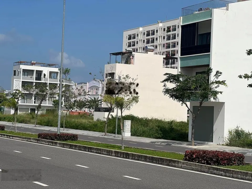 Cần bán 2 lô góc ngang rộng ngay trục đường Võ Văn Kiệt, Phước Long, Nha Trang giá tốt 2024