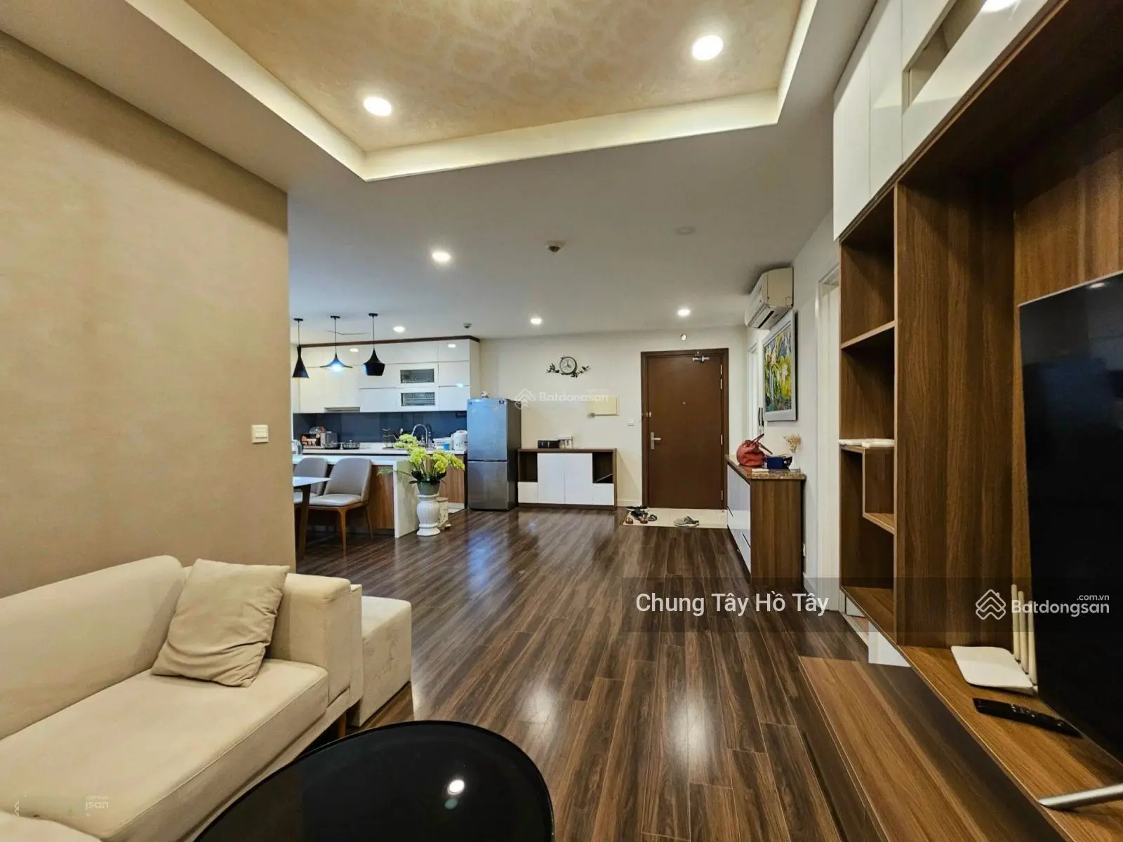 CHÍNH CHỦ - Bán gấp căn 84,5m2, Kosmo Tây Hồ - 2PN, tầng cao, view hồ Tây. Nhỉnh 8 tỷ 0787 486 ***