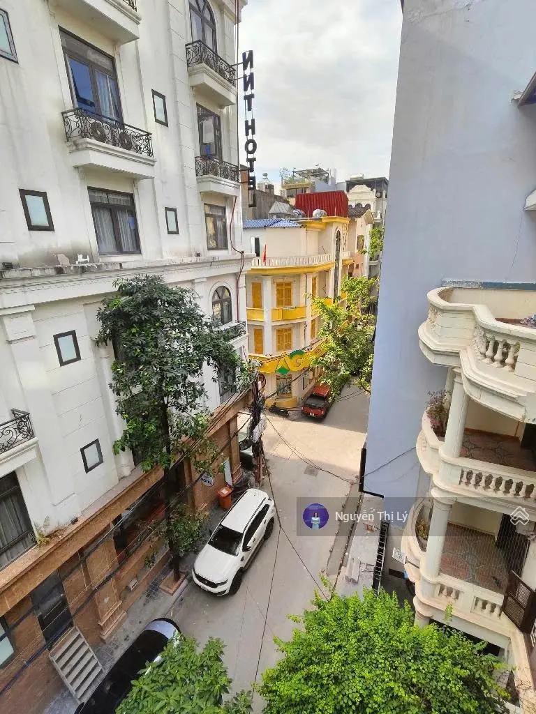Bán đất trung kính tặng nhà 4 tầng , vị trí đắc địa , 2 thoáng , phân lô ,mt rộng ,122m - giá 53 tỷ