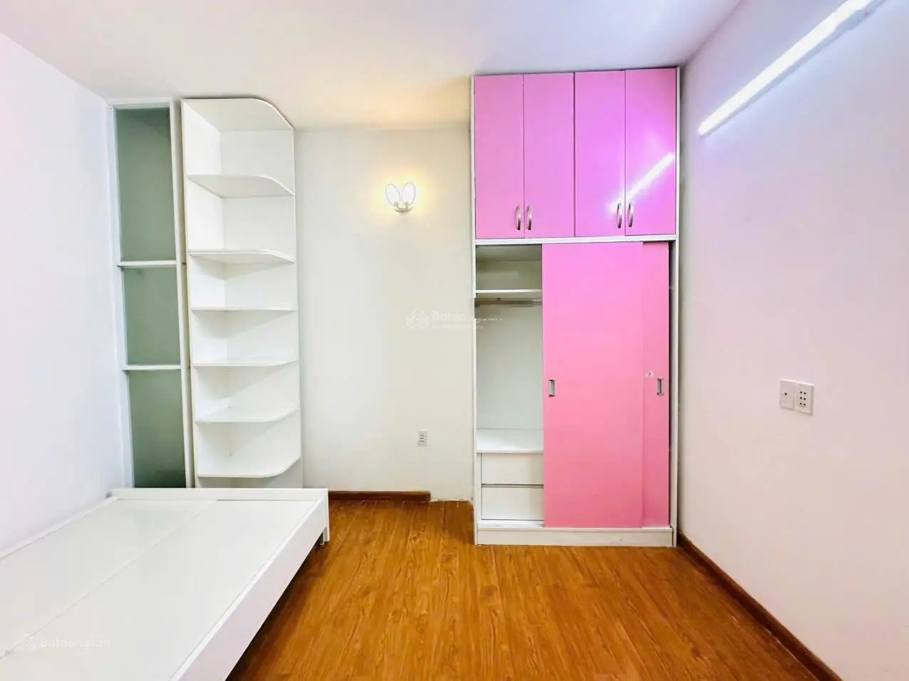 Bán nhà phố 4m x 14m đúc 2 lầu 4PN 3WC Sân thượng, hẻm 1/ ngắn cách đường chỉ 30m