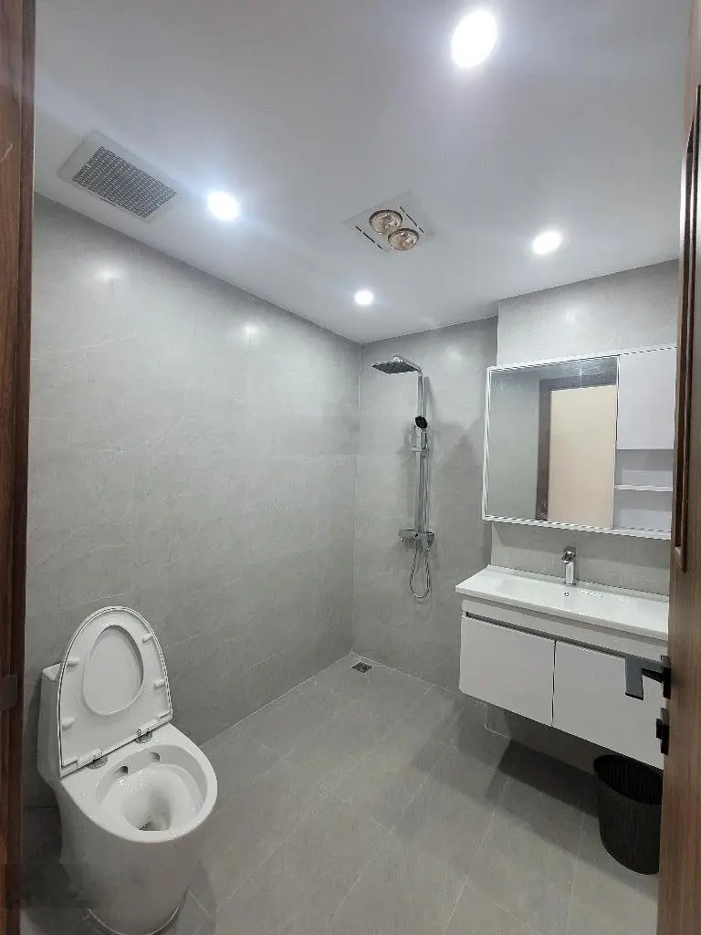 Bán nhà riêng 45m2, 11,3 tỷ tại Hoàng Như Tiếp, Bồ Đề, Long Biên, Hà Nội, đẹp, nhiều tiện ích