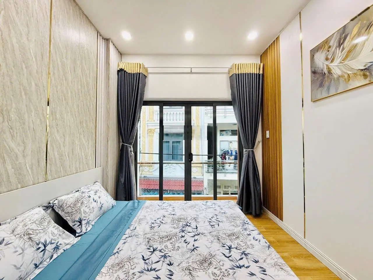 Cần bán gấp nhà ở Phan Xích Long, Phường 2, Phú Nhuận. Giá 2.35 tỷ. DT: 40m2, 2 tầng, 2 phòng ngủ.