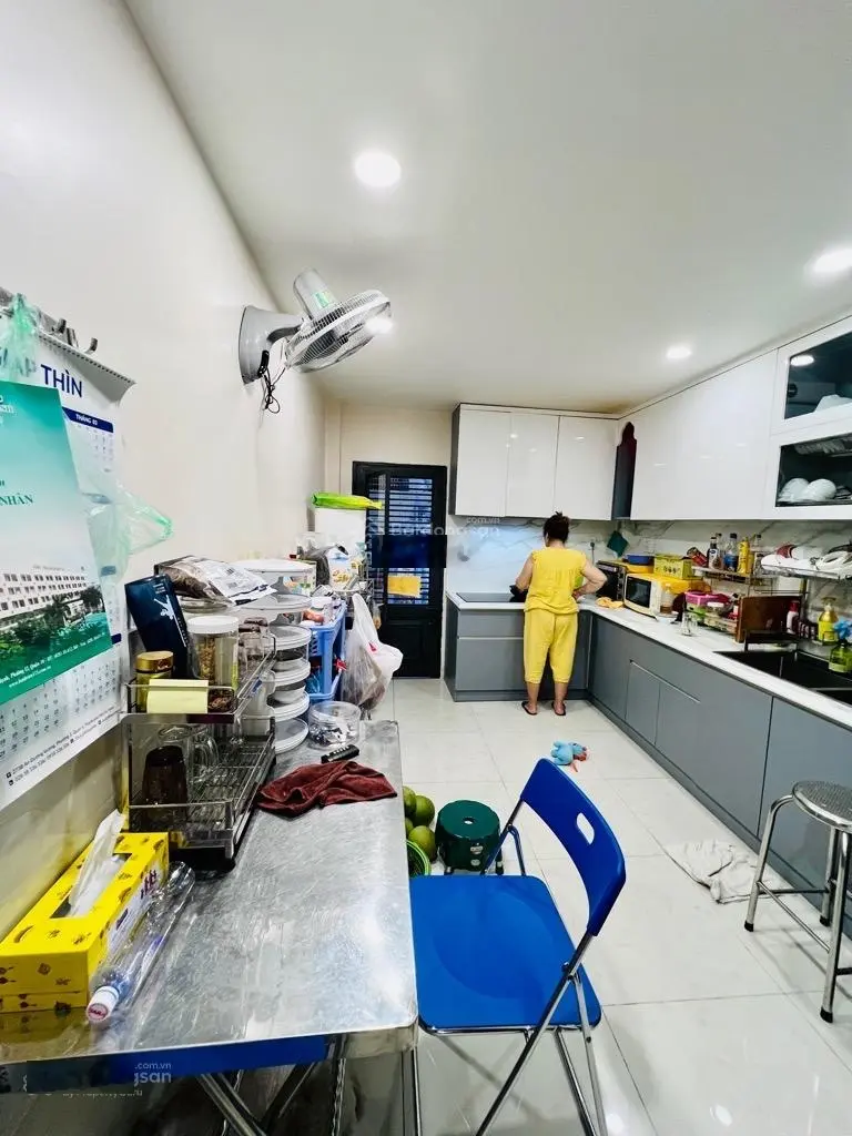 Bán nhà trần hưng đạo, nguyễn cảnh chân, quận 1, 5 tầng, dt 45m2, hẻm ôtô 6m, 8_tỷ nhỉnh tl