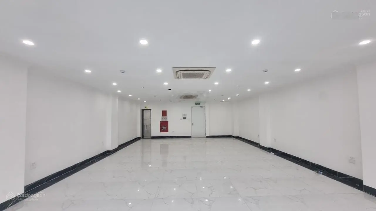 Nhà mặt phố Q. Hai Bà Trưng, 180m2 MT 9m, 7 tầng, cho thuê 200tr ngay ngã tư Bạch Mai - Thanh Nhàn