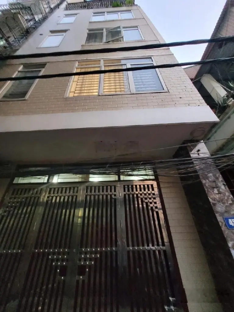 Bán nhà phùng khoang, 44m- mt5m- 5 tầng, cách ô tô tránh 3m, ,xe 4 chỗ đỗ cửa- Lô góc