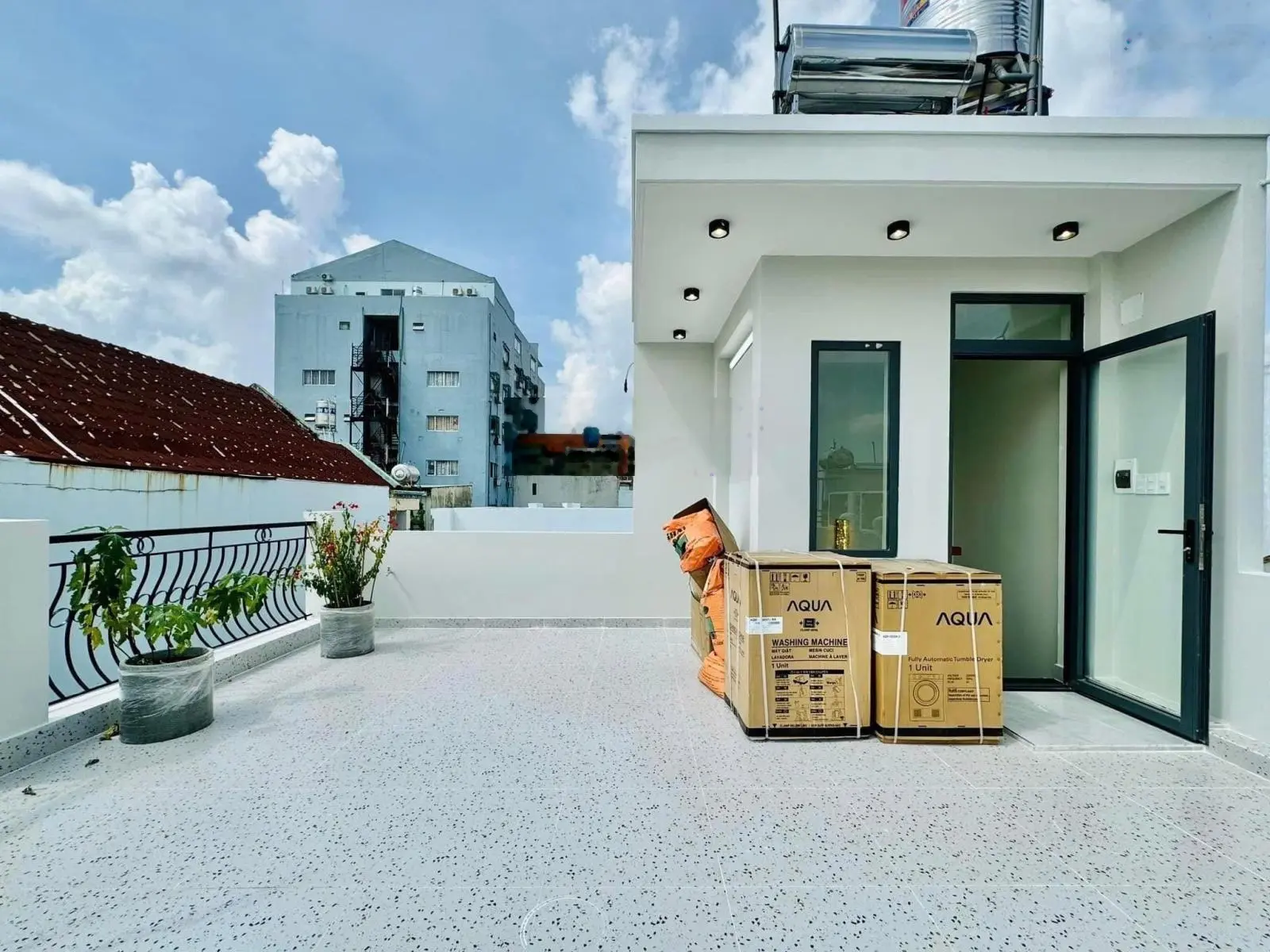 Hiếm! Nhà mặt đường Nghĩa Thục - P5 - Q5.Giá 5Tỷ300/68,6m2 cho thuê 28 triệu. Gần chợ Hoà Bình