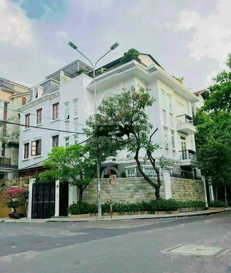 Chính chủ hạ giá 49 tỷ căn góc 2 MT Hoa Đào, Phú Nhuận. DT 10x14m - LH: 0971829193