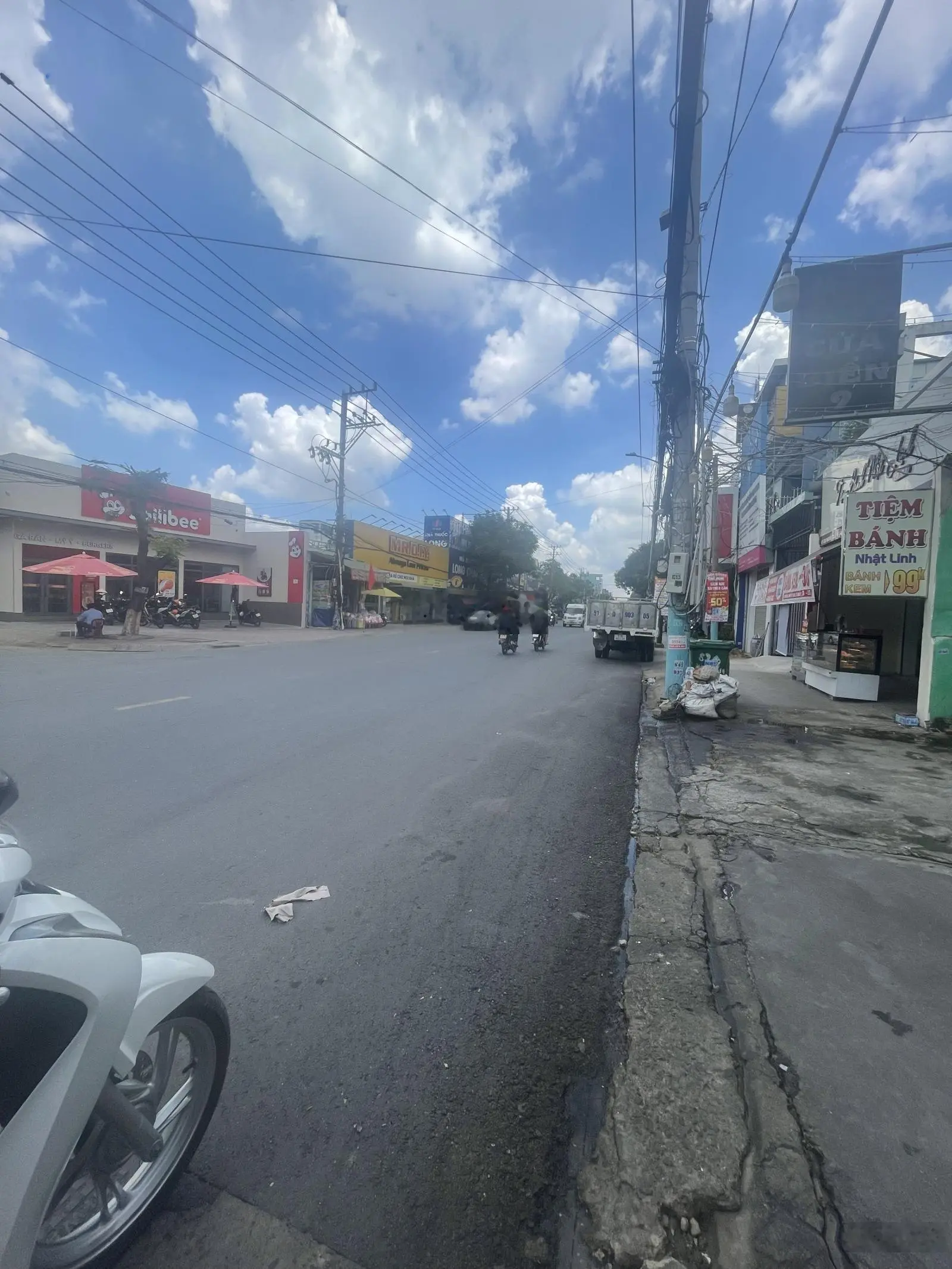 Bán nhà riêng đẹp tại Nguyễn Trãi, Dĩ An, Bình Dương, 12,5 tỷ, 135m2