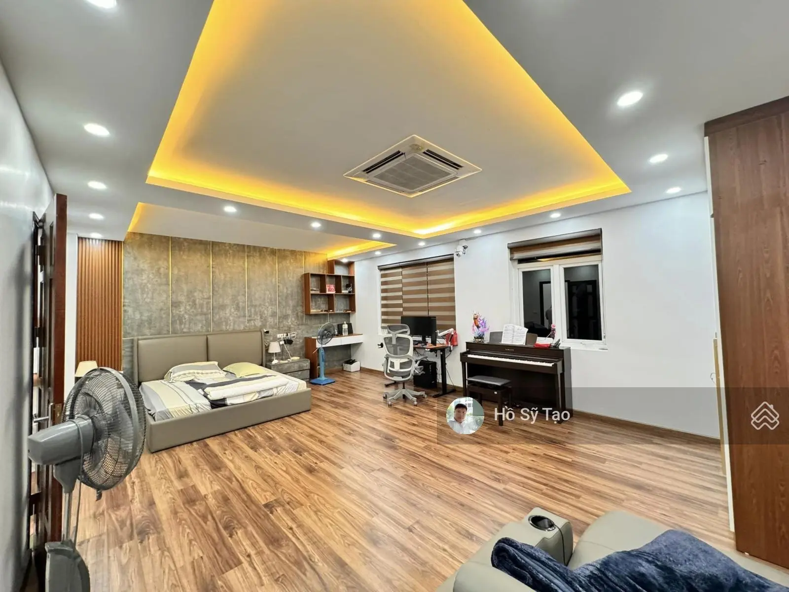 Bán nhà đẹp phân lô đường Trần Quốc Hoàn - Cầu Giấy. Diện tích 82,8m2xMT5,41mx4T. Giá chào 21,46 tỷ