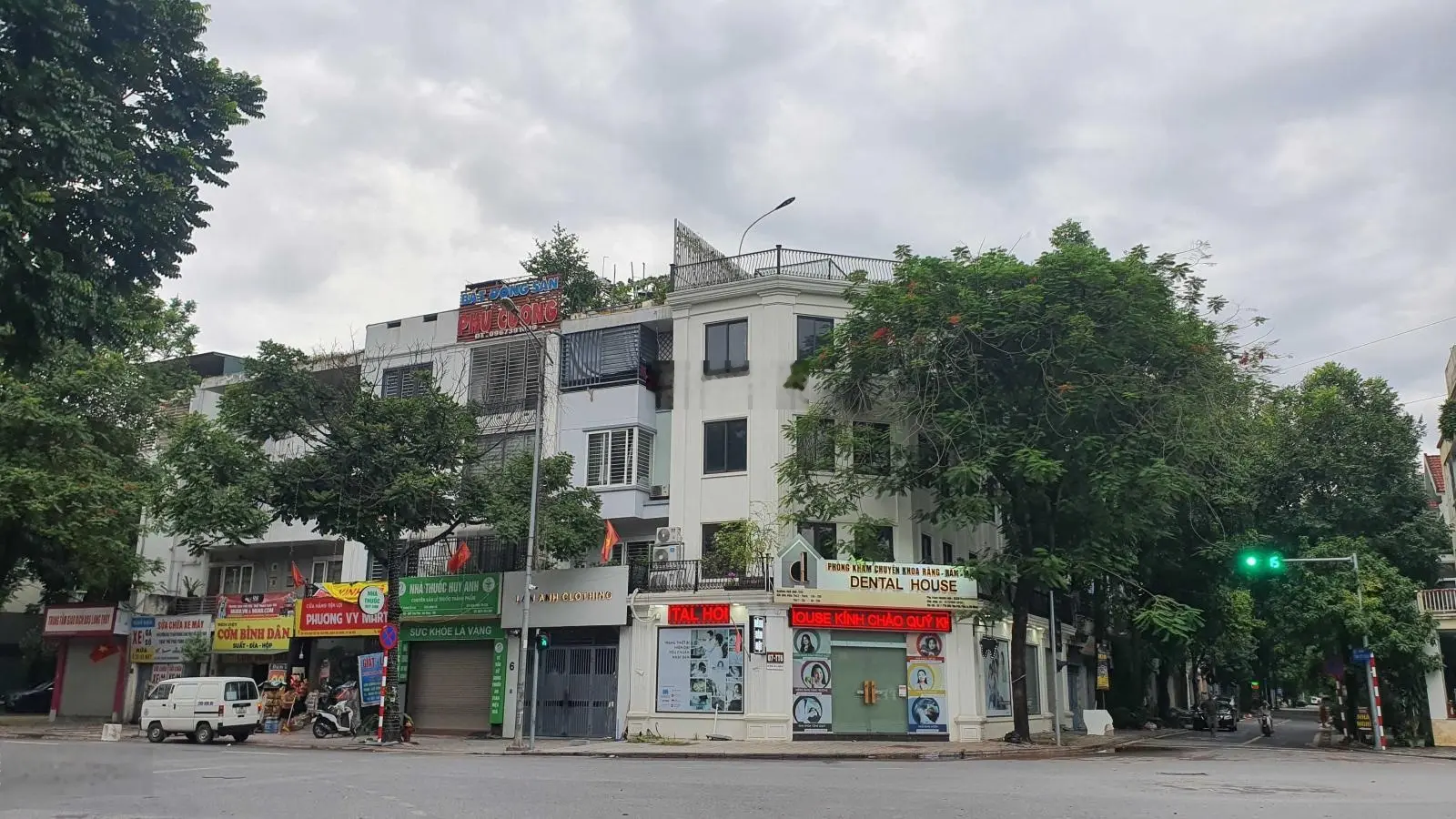 Tin chuẩn! LK Văn Phú, cạnh tháp đồng hồ, vỉa hè, Landcuiser đỗ cửa, nhà đẹp, 78m2x5T chỉ 14,6 tỷ