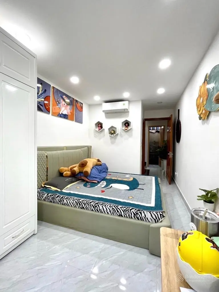 Bán nhà trần hưng đạo, nguyễn cảnh chân, quận 1, 5 tầng, dt 45m2, hẻm ôtô 6m, 8_tỷ nhỉnh tl