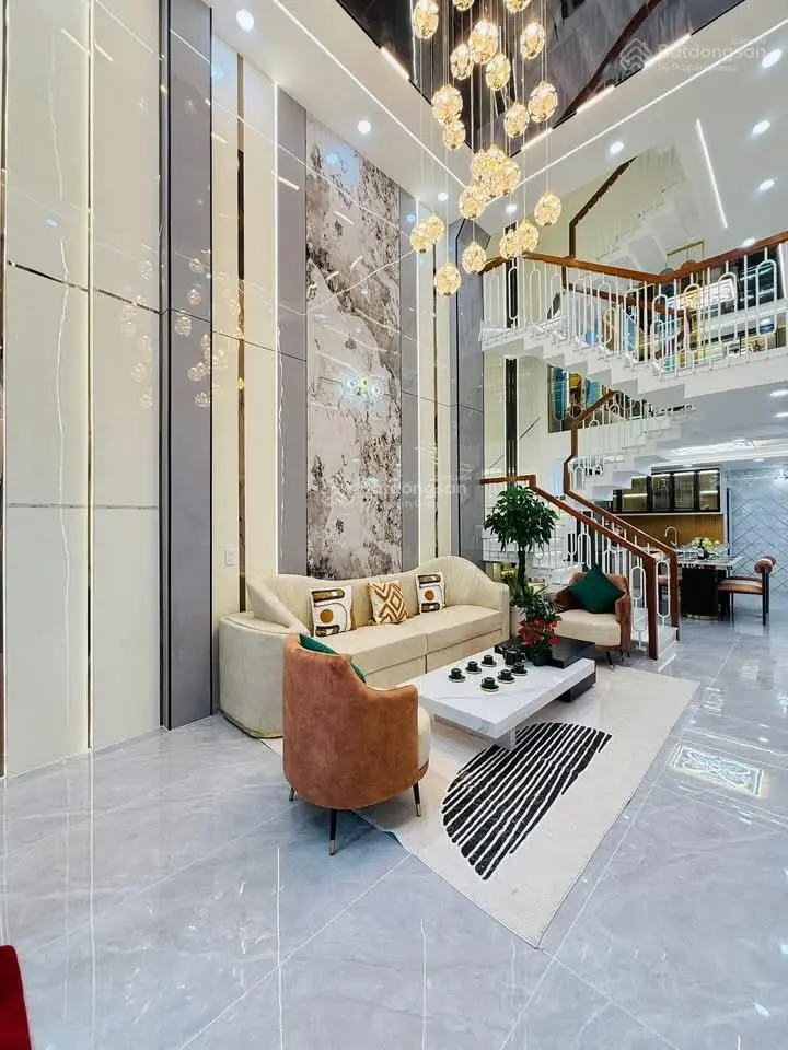 Bán gấp nhà 1/ Lê Thị Bạch Cát , P11 , Q11. DT 114m2 giá 4 tỷ 9.Sổ hồng riêng