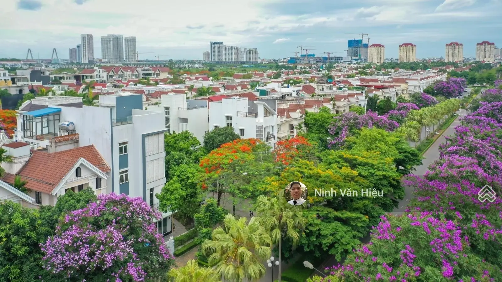 Chính chủ gửi bán căn biệt thự 198m2 sổ đỏ có sân vườn rộng dãy C Ciputra Hà Nội