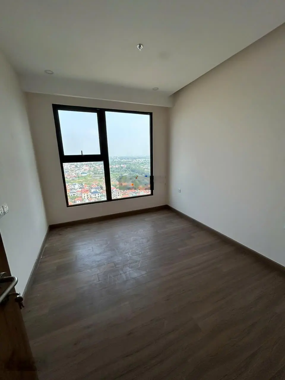 Bán căn hộ 2 phòng ngủ + 2 WC, 68 m2 nhà mới, có sổ giá tốt tại Ecopark