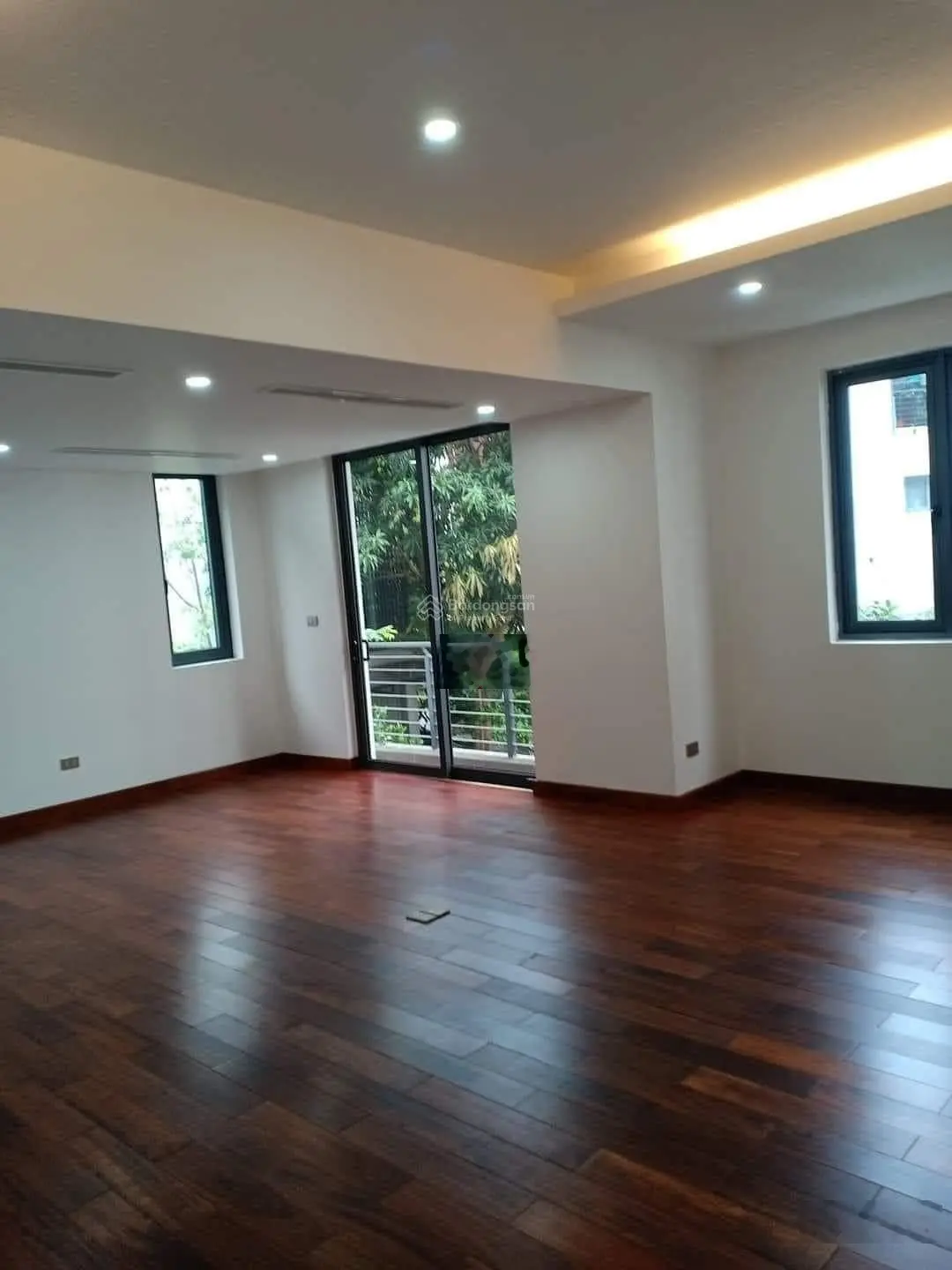 Bán song lập Gamuda 250m2 view vườn hoa đầy đủ nội thất, giá 38.7 tỷ, liên hệ 0904 744 ***