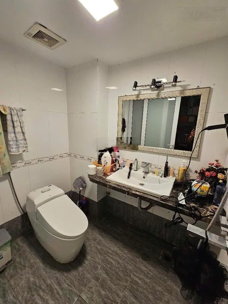 Nhà đẹp quận Hoàn Kiếm cách ô tô chỉ 50m khu vực vip giá chỉ 12.9 tỷ tiện ích xung quanh